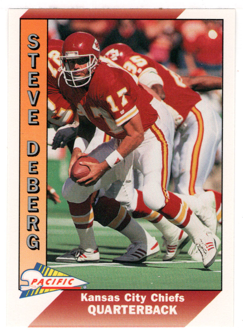 Steve DeBerg - Kansas City Chiefs (NFL Football Card) 1991 Pacific # 207 Mint