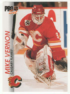 Mike Vernon - Calgary Flames (NHL Hockey Card) 1992-93 Pro Set # 25 Mint