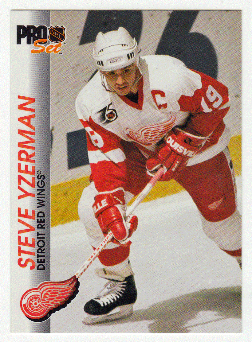 Steve Yzerman - Detroit Red Wings (NHL Hockey Card) 1992-93 Pro Set # 39 Mint