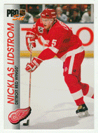 Nicklas Lidstrom - Detroit Red Wings (NHL Hockey Card) 1992-93 Pro Set # 42 Mint