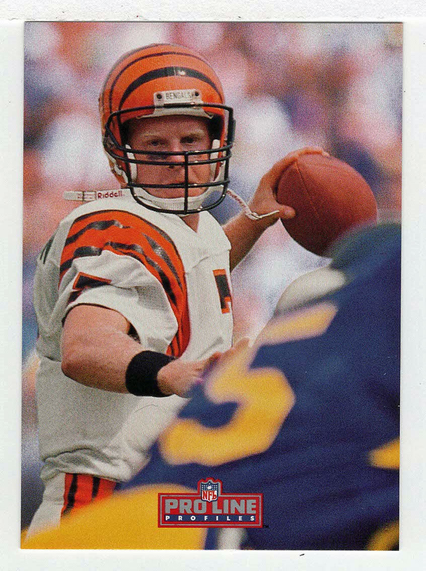 Boomer Esiason - Cincinnati Bengals (NFL Football Card) 1992 Pro Line Profiles # 238 Mint