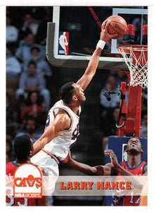 Larry Nance - Cleveland Cavaliers (NBA Basketball Card) 1993-94 Hoops # 40 Mint