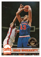 Brad Daugherty - Cleveland Cavaliers - Fifth Anniversary Gold (NBA Basketball Card) 1993-94 Hoops # 37 Mint
