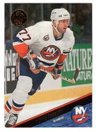 Pierre Turgeon - New York Islanders (NHL Hockey Card) 1993-94 Leaf # 25 Mint