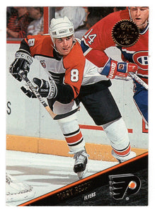 Mark Recchi - Philadelphia Flyers (NHL Hockey Card) 1993-94 Leaf # 205 Mint