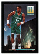 Alonzo Mourning - Charlotte Hornets - PC (NBA Basketball Card) 1993-94 SkyBox Premium # 320 Mint