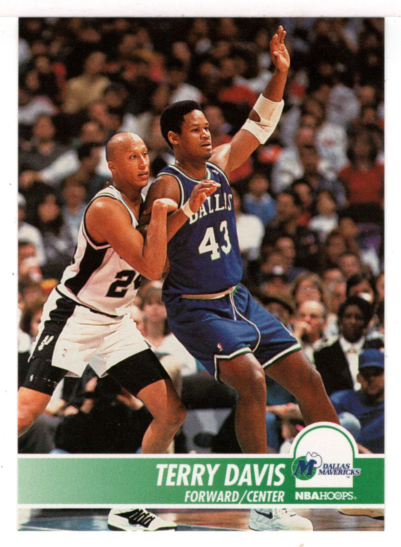 Terry Davis - Dallas Mavericks - Cleveland Cavaliers (NBA Basketball Card) 1994-95 Hoops # 41 Mint