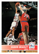 Shawn Bradley - Philadelphia 76ers (NBA Basketball Card) 1994-95 Hoops # 158 Mint