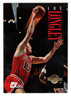Luc Longley - Chicago Bulls (NBA Basketball Card) 1994-95 SkyBox Premium # 25 Mint