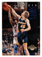 Rik Smits - Indiana Pacers (NBA Basketball Card) 1994-95 SkyBox Premium # 70 Mint