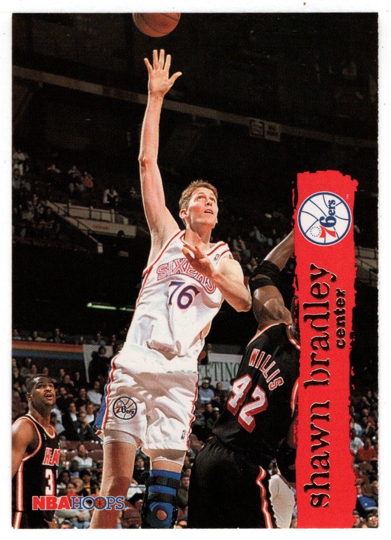 Shawn Bradley - Philadelphia 76ers (NBA Basketball Card) 1995-96 Hoops # 121 Mint