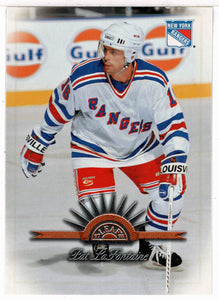 Pat LaFontaine - New York Rangers (NHL Hockey Card) 1997-98 Leaf # 34 Mint