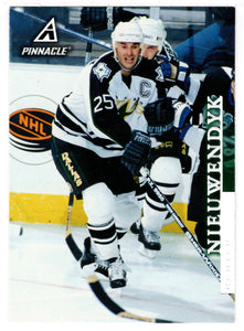 Joe Nieuwendyk - Dallas Stars (NHL Hockey Card) 1997-98 Pinnacle # 110 Mint