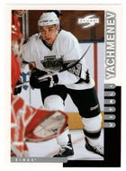 Vitali Yachmenev - Los Angeles Kings (NHL Hockey Card) 1997-98 Score # 212 Mint