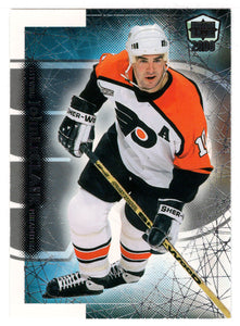 John LeClair - Philadelphia Flyers (NHL Hockey Card) 1999-00 Pacific Dynagon Ice # 147 Mint