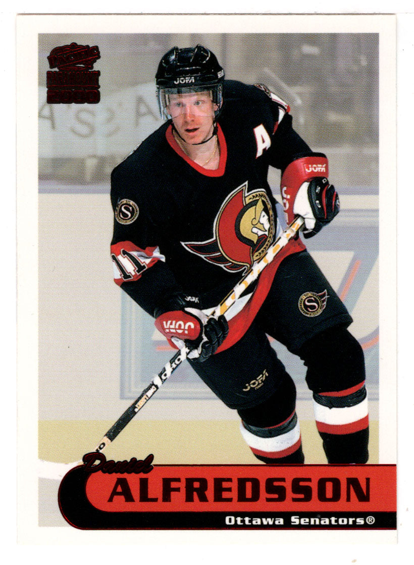 Daniel Alfredsson - Ottawa Senators (NHL Hockey Card) 1999-00 Pacific Paramount RED # 158 Mint