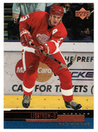 Nicklas Lidstrom - Detroit Red Wings (NHL Hockey Card) 1999-00 Upper Deck # 51 Mint