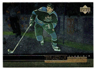 Vladimir Tsyplakov - Los Angeles Kings (NHL Hockey Card) 1999-00 Upper Deck Gold Reserve # 65 Mint