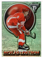 Nicklas Lidstrom - Detroit Red Wings (NHL Hockey Card) 2000-01 Pacific Private Stock Titanium # 33 Mint