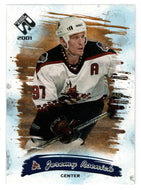 Jeremy Roenick - Phoenix Coyotes (NHL Hockey Card) 2000-01 Pacific Private Stock # 76 Mint