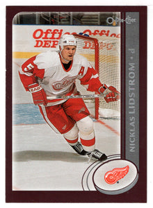 Nicklas Lidstrom - Detroit Red Wings (NHL Hockey Card) 2002-03 O-Pee-Chee # 223 Mint