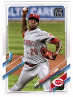 Raisel Iglesias - Cincinnati Reds (MLB Baseball Card) 2021 Topps # 174 Mint