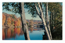 Load image into Gallery viewer, Covered Bridge - Ottauquechee River, Taftsville, Vermont, USA Vintage Original Postcard # 8409 - 1960&#39;s

