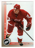 Vyacheslav Kozlov - Detroit Red Wings (NHL Hockey Card) 1997-98 Donruss # 119 Mint