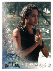 May I Make a Call? (Trading Card) Lara Croft Tomb Raider - 2001 Inkworks # 45 - Mint