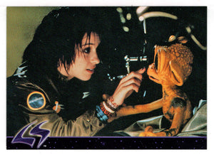 Pretty Girl (Trading Card) Lost in Space - The Movie - 1998 Inkworks # 37 - Mint