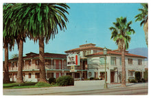 Load image into Gallery viewer, Pacific Park Motel, Santa Barbara, California, USA Vintage Original Postcard # 0225 - Post Marked February 5, 1975
