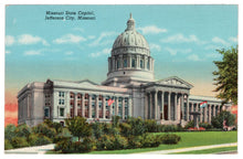 Load image into Gallery viewer, Missouri State Capitol, Jefferson City, Missouri, USA Vintage Original Postcard # 0940 - New - 1940&#39;s
