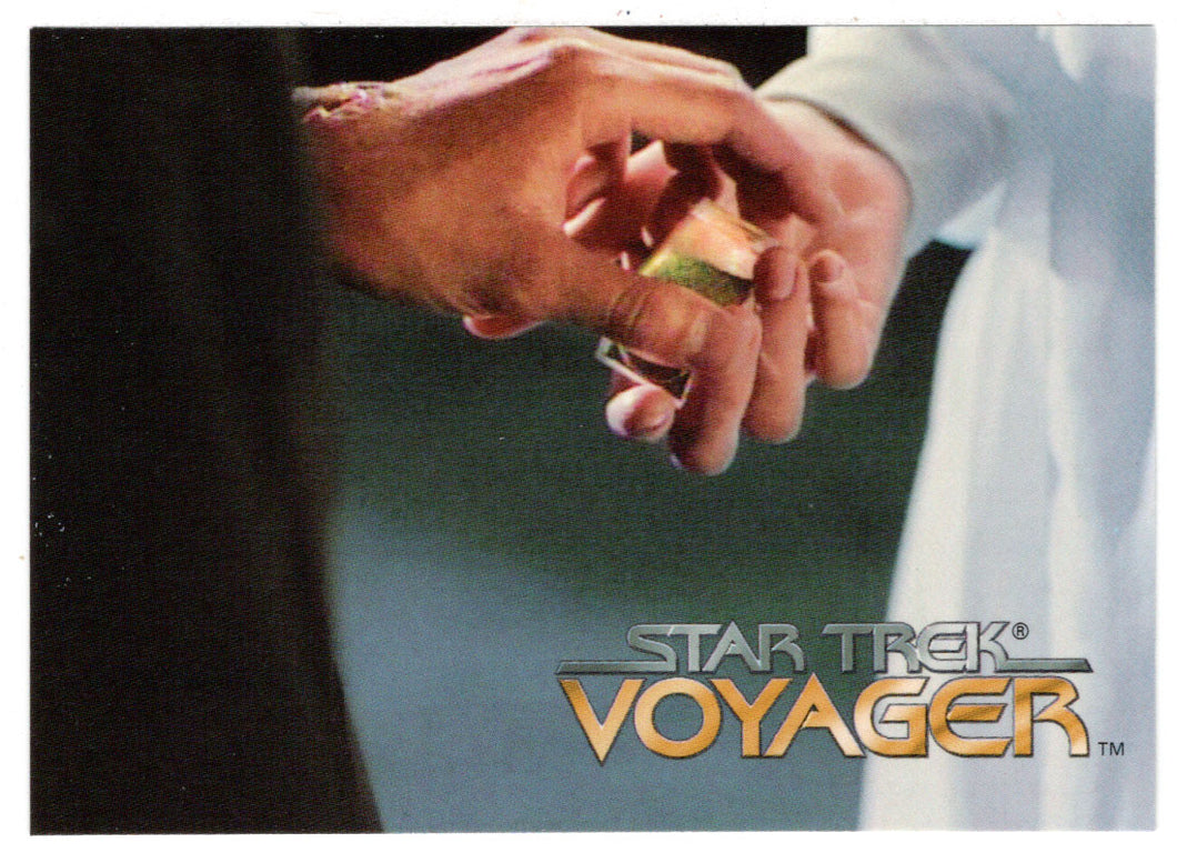 Escape Route (Trading Card) Star Trek Voyager - Season One - Series One - 1995 Skybox # 52 - Mint